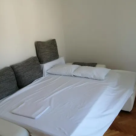 Apartment Apartman Rab Town