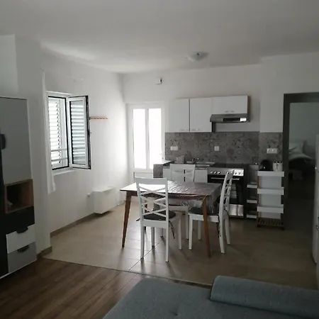 Apartment Apartment