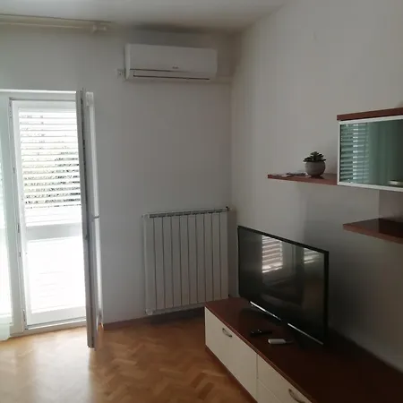 Apartman Apartment *