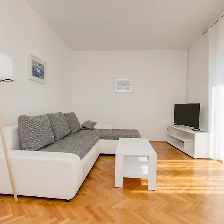 Apartment Appartamento *