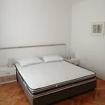 Apartment Apartman Rab Town