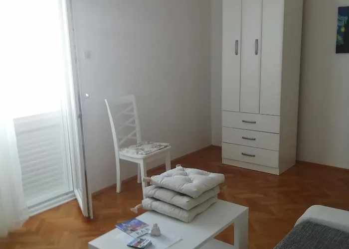 Apartment * Rab Town